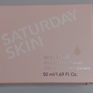 Saturday Skin-Waterfall glacier water cream